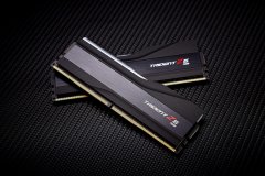 <b>各家内存厂商都在推出自己的24GB、48GBDDR5产品3</b>